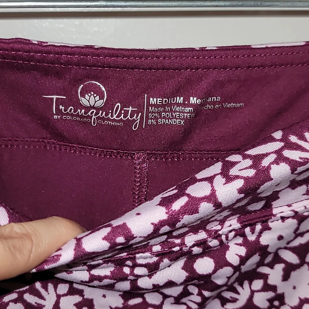Tranquility skort purple flowers all over print stretchable pull on B8
